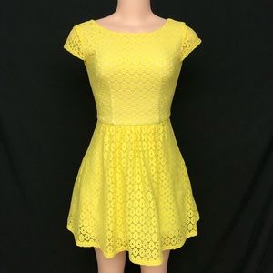 B Darlin A line yellow Dress 1/2 woman sunflower
